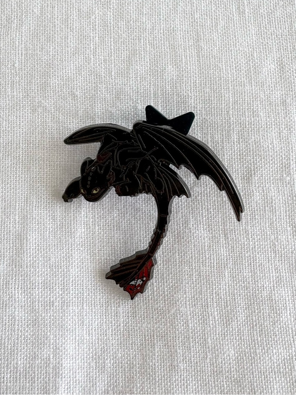 Universal Studios How to Train Your Dragon Isle of Berk Toothless Pin